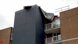 [Incidenten] :: Dak flink beschadigd door storm Eunice (14)