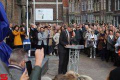 [Nieuws] :: Prinses Beatrix standbeeld van willem van Oranje (11)