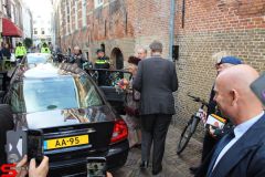 [Nieuws] :: Prinses Beatrix standbeeld van willem van Oranje (11)